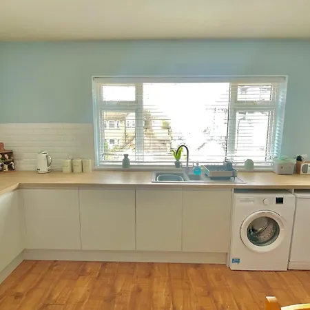 Lovely Big 3 Bedroom Maisonette Close To The Beach Llandudno Exterior photo